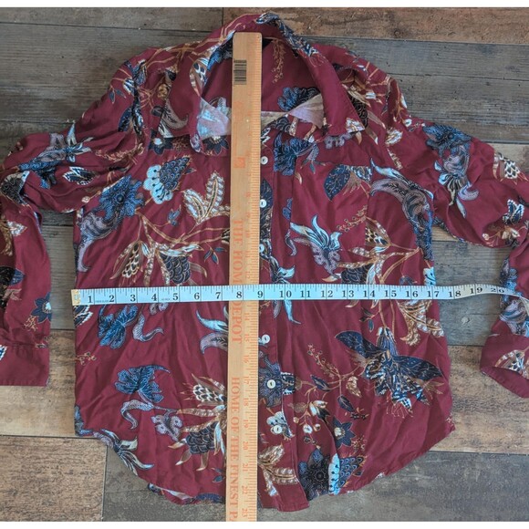 Intro. Petite PM Floral Print Roll-Tab Button-Up Blouse Red Rayon - Picture 5 of 6